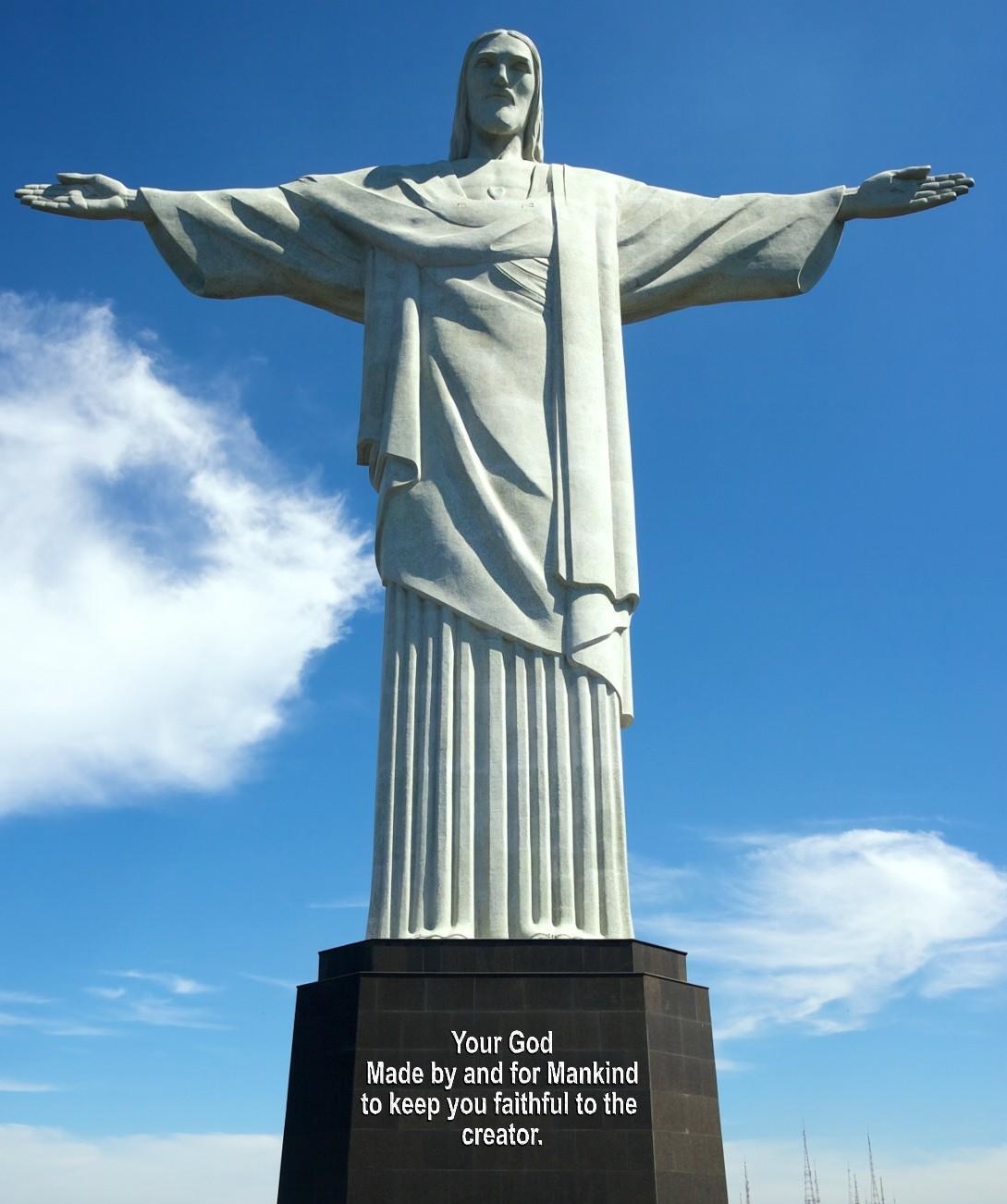 Статуя Иисуса